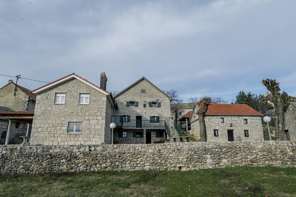 Apartman Studio Zdravko Eco Village Imotski Exterior photo